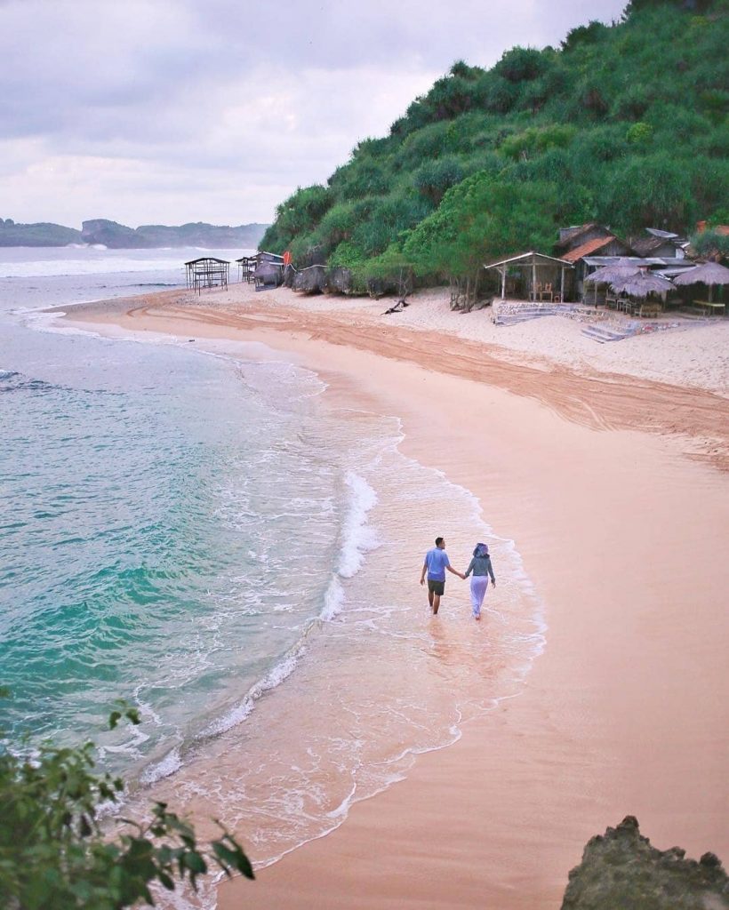 Pantai Ngandong, Sumber IG @haryosetyadi
